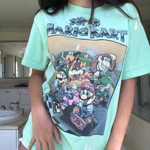 URBAN OUTFITTERS MARIO KART GRAPHIC TEE